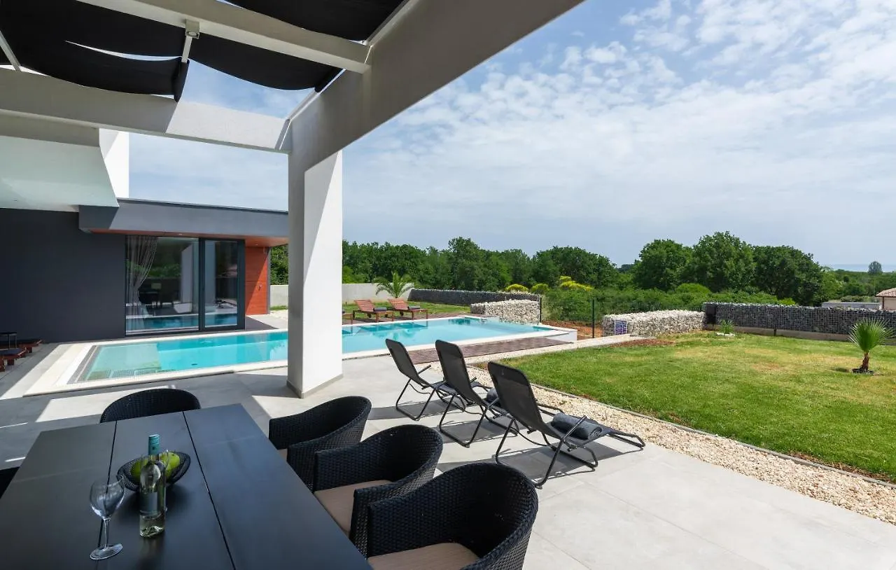Amazing Villa In Linjan With Wifi And 4 Bedrooms Ližnjan 0*,