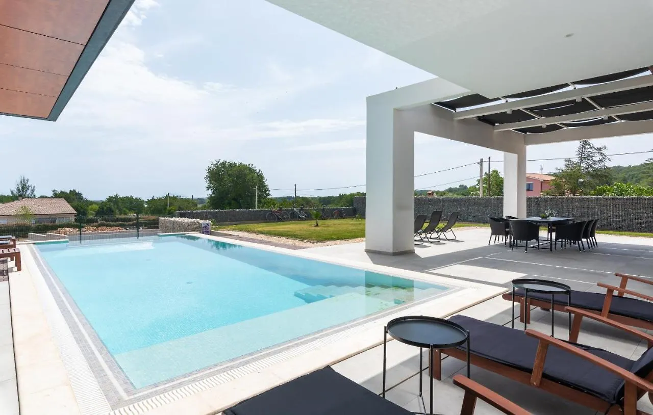 Amazing Villa In Linjan With Wifi And 4 Bedrooms Liznjan 0*,  Croatia