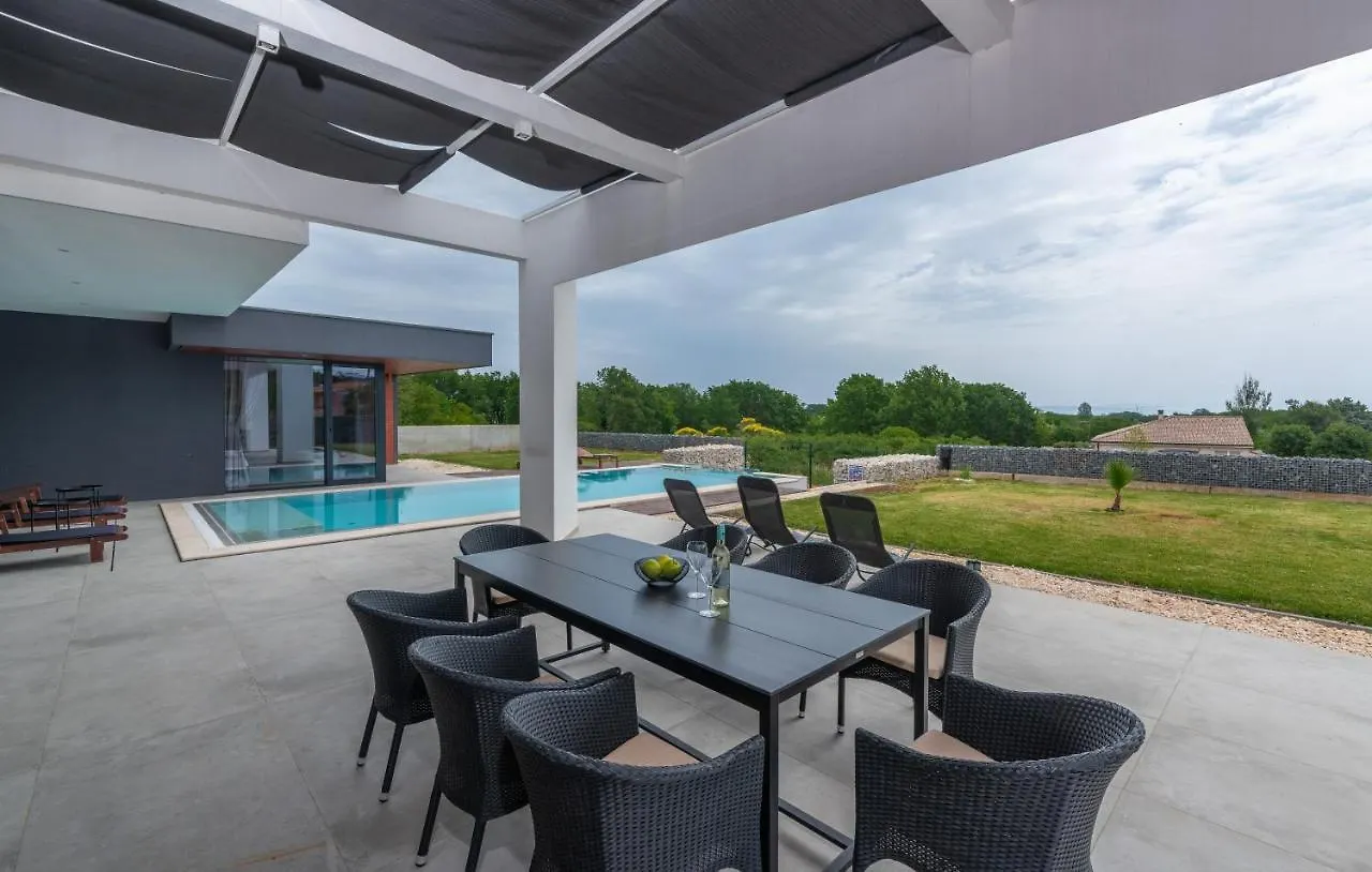 Amazing Villa In Linjan With Wifi And 4 Bedrooms Liznjan 0*,